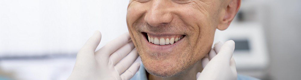 MetaSmile, Cabinet Stomatologic MetaSmile, implant, implant de calitate, reabilitare totala dentara, reabilitare totală fast & fixed, protetică pe implanturi, albire profesională, albire dinți, detartraj profesional și AirFlow, estetică dentară, Implantologie, ordodonție invizibilă, smile design, tratamente fără durere